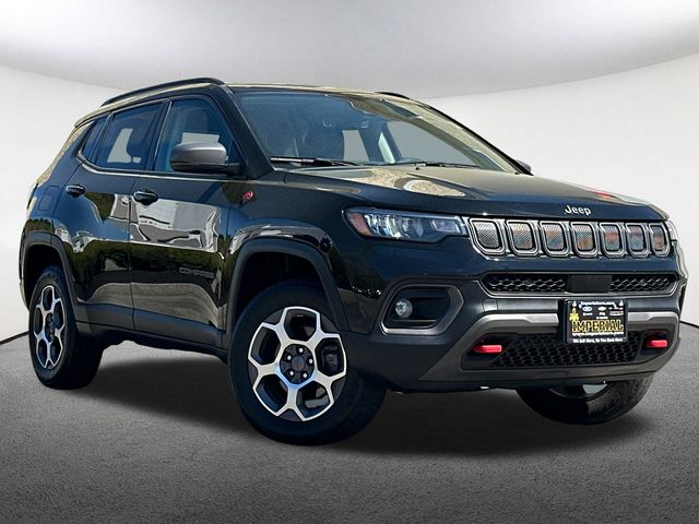 Used 2022 Jeep Compass Trailhawk with VIN 3C4NJDDB0NT129839 for sale in Mendon, MA