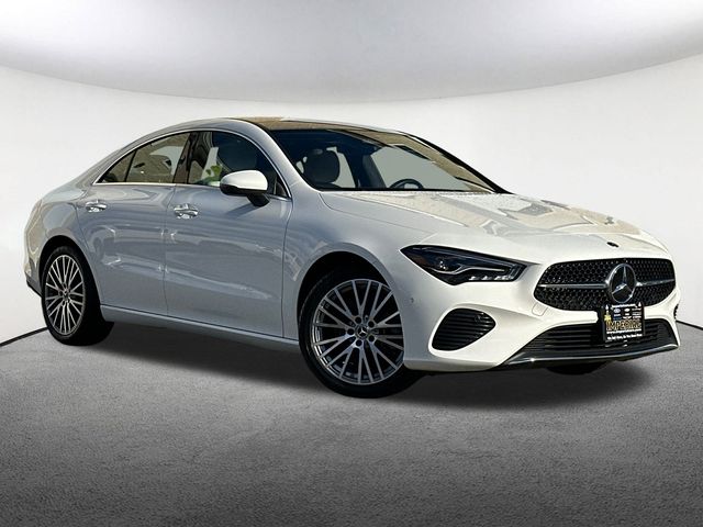 2025 Mercedes Benz CLA 250 4MATIC photo 2