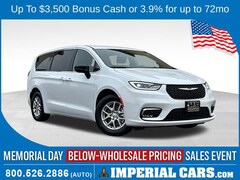 2026 Chrysler Pacifica SELECT Passenger Van