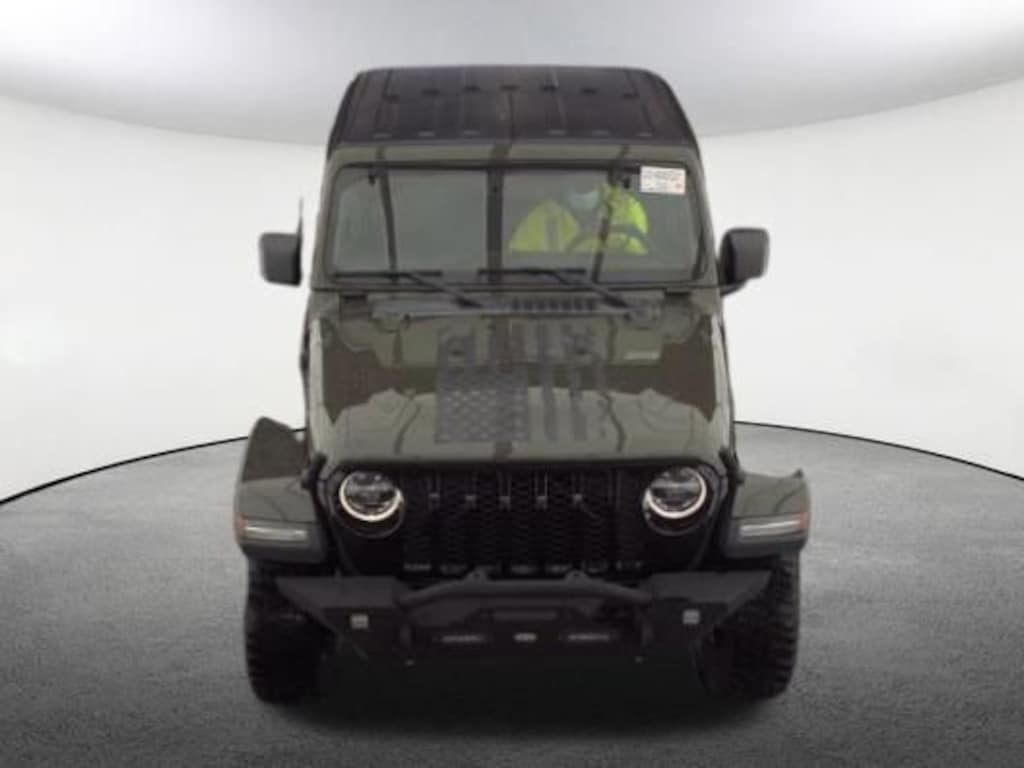 Used 2022 Jeep Gladiator Sport Truck Crew Cab