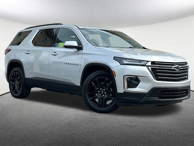 2022 Chevrolet Traverse Cloth 1LT photo 2