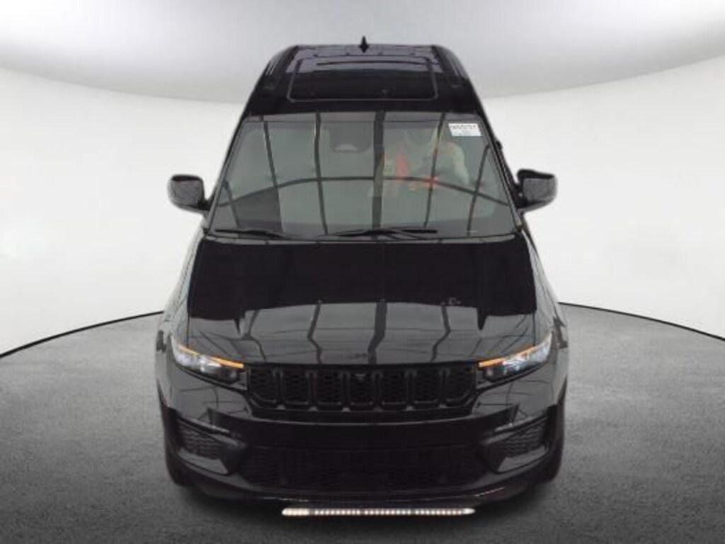 Used 2024 Jeep Grand Cherokee Limited SUV