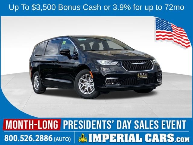 2026 Chrysler Pacifica Passenger Van 