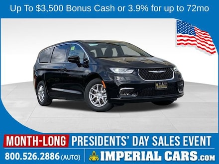 2026 Chrysler Pacifica SELECT Passenger Van