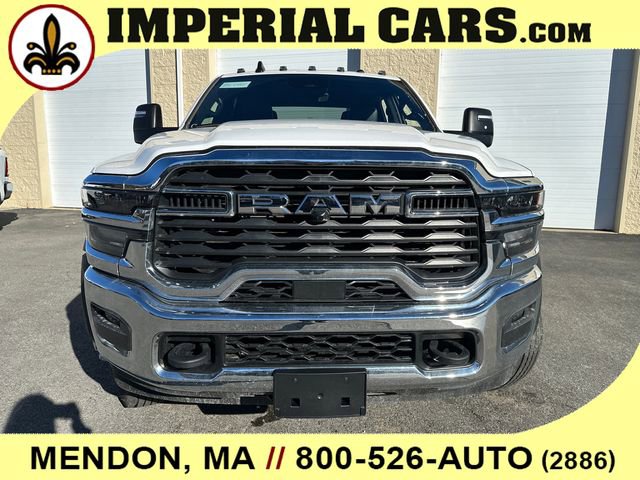 2026 Ram 5500 Tradesman photo 2