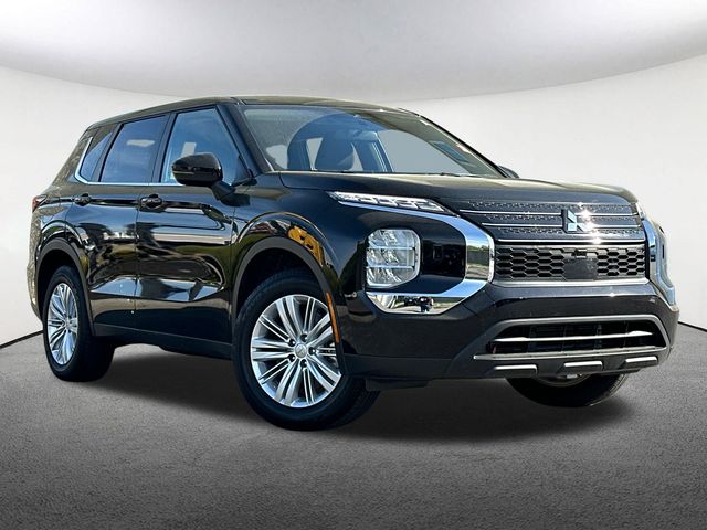 Used 2024 Mitsubishi Outlander ES with VIN JA4J4UA84RZ067675 for sale in Mendon, MA