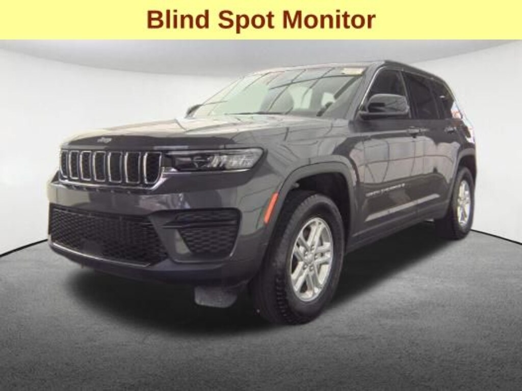 Used 2025 Jeep Grand Cherokee Laredo SUV