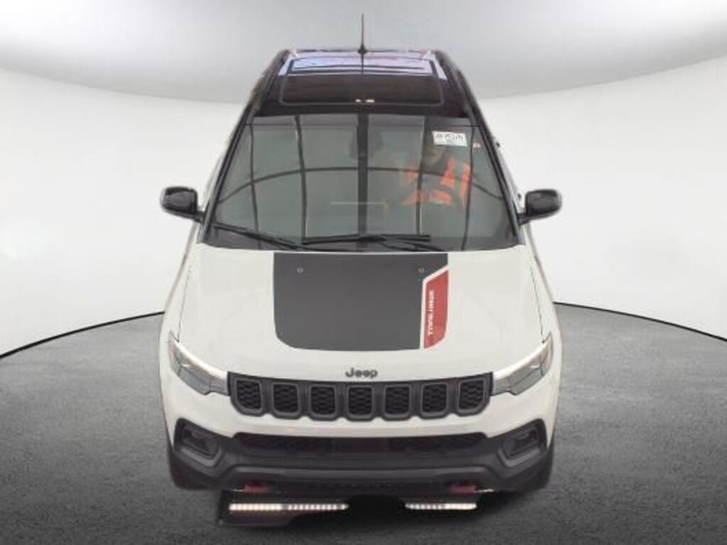 Used 2025 Jeep Compass Trailhawk SUV