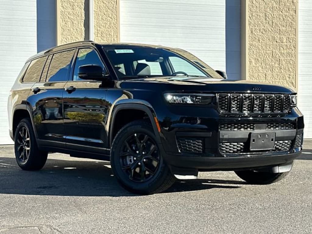 New 2025 Jeep Grand Cherokee L ALTITUDE X 4X4 Sport Utility