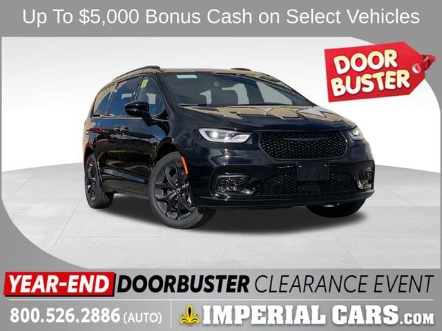 2026 Chrysler Pacifica Limited's photo