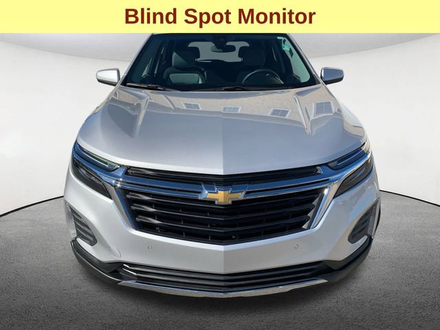 2022 Chevrolet Equinox LT photo 2