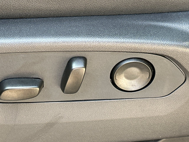 2026 Chevrolet Suburban Z71 - Photo 41