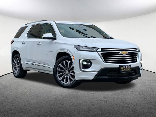 2023 Chevrolet Traverse Premier photo 2