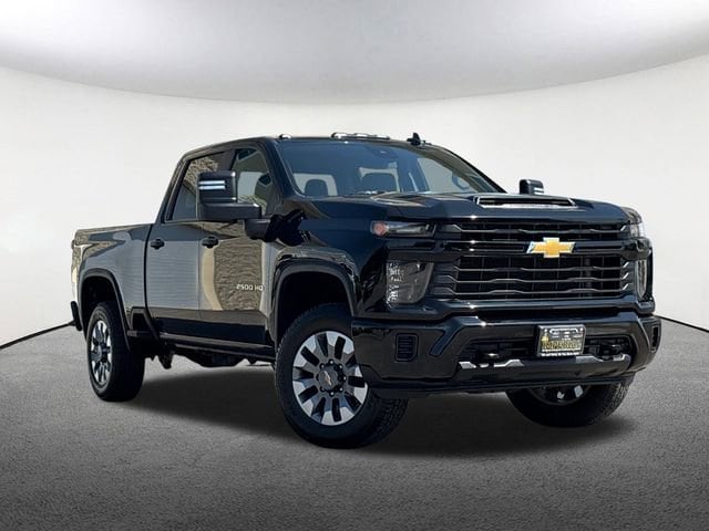 Used 2024 Chevrolet Silverado 2500HD Custom with VIN 1GC4YME75RF122502 for sale in Mendon, MA