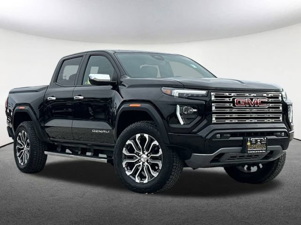 Used 2024 GMC Canyon Denali Truck Crew Cab