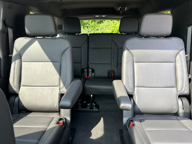 2026 Chevrolet Suburban Z71 - Photo 39