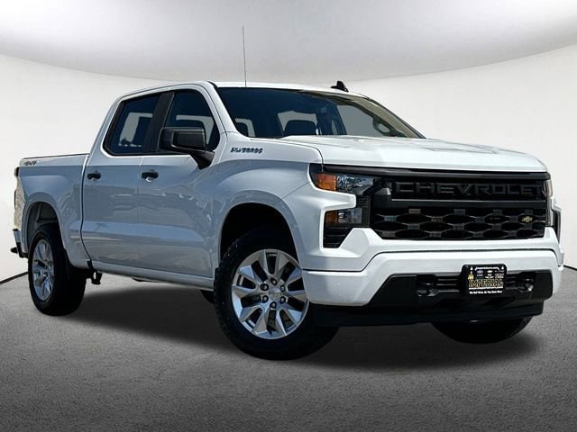 Used 2024 Chevrolet Silverado 1500 Custom with VIN 1GCPDBEK8RZ258851 for sale in Mendon, MA