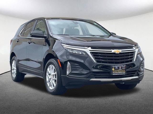 2024 Chevrolet Equinox LT photo 2