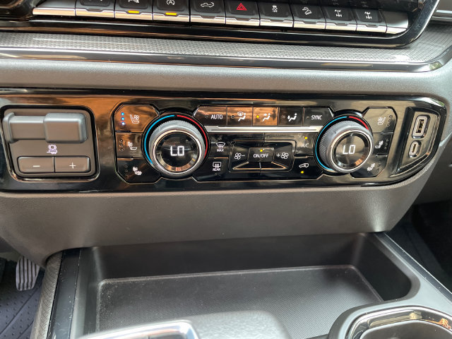 2022 Chevrolet Silverado 1500 ZR2 - Photo 35