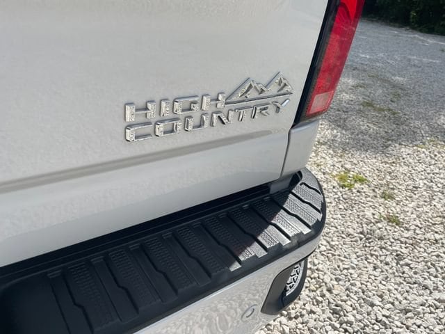 2024 Chevrolet Silverado 2500HD High Country - Photo 13