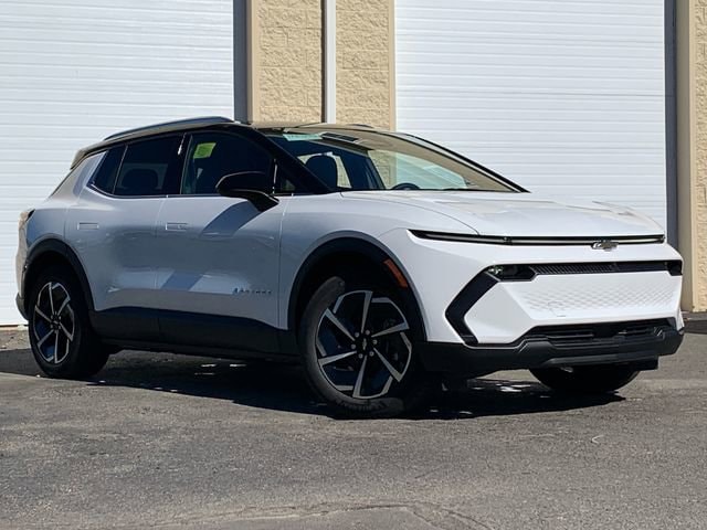 2026 Chevrolet Equinox EV 2LT's photo