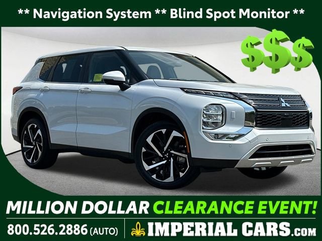 2023 Mitsubishi Outlander SE's photo