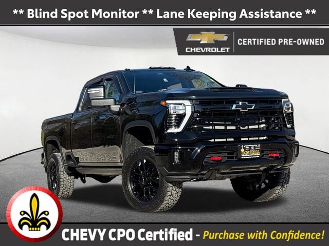2025 Chevrolet Silverado HD LTZ 4WD Crew Cab Standard Box's photo