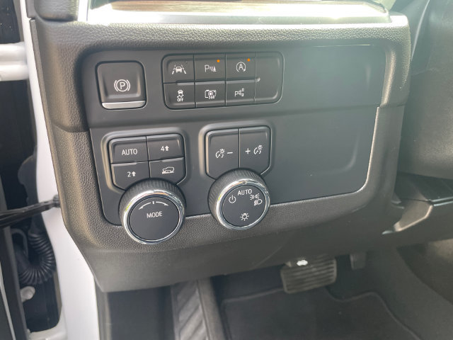 2025 Chevrolet Tahoe LS - Photo 27