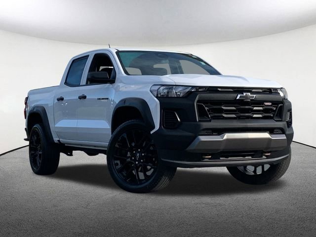 2023 Chevrolet Colorado Trail Boss photo 2