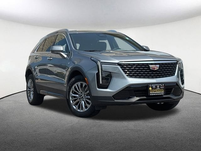 Used 2024 Cadillac XT4 Premium Luxury with VIN 1GYFZDR41RF140897 for sale in Mendon, MA