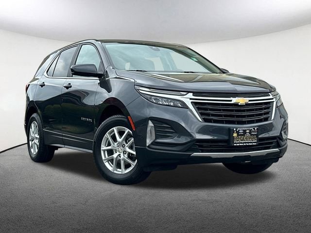 Used 2022 Chevrolet Equinox LT with VIN 3GNAXUEV9NS240828 for sale in Mendon, MA
