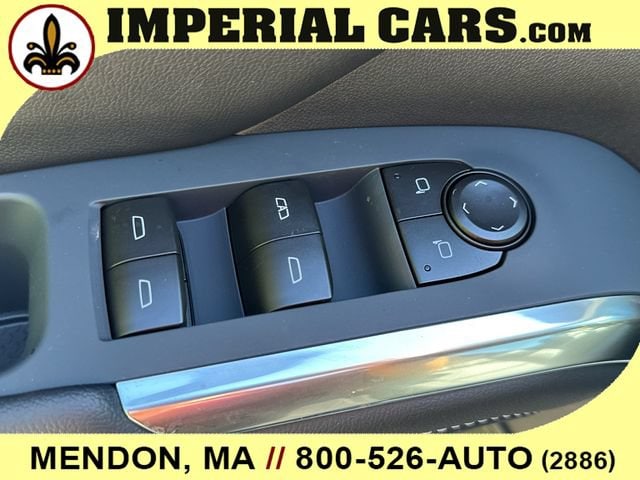 2027 Chevrolet Traverse LT - Photo 22