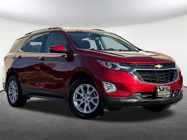 2018 Chevrolet Equinox LT photo 2