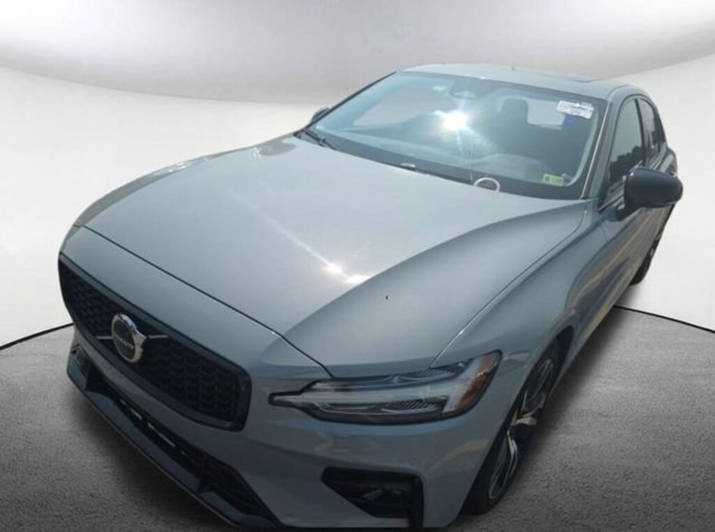 Used 2024 Volvo S60 Core Dark Theme Sedan