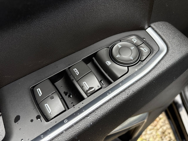 2025 Chevrolet Silverado 1500 LT - Photo 24