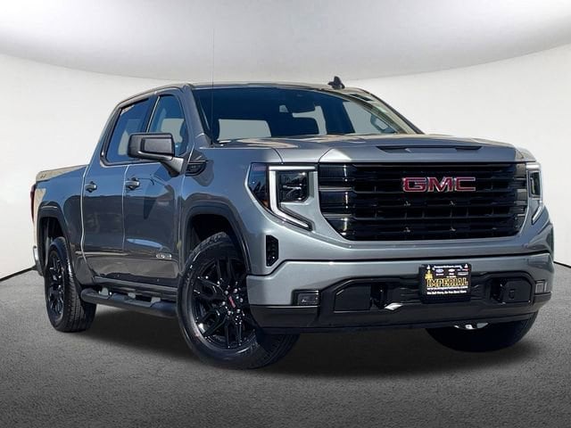 Used 2023 GMC Sierra 1500 Elevation with VIN 1GTUUCEDXPZ192665 for sale in Mendon, MA