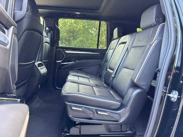 2026 Cadillac Escalade ESV Sport - Photo 17