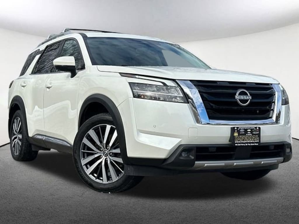 Used 2022 Nissan Pathfinder Platinum SUV