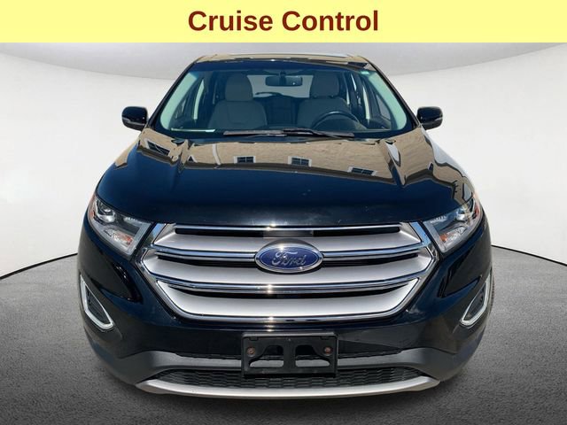 2017 Ford Edge Titanium photo 2