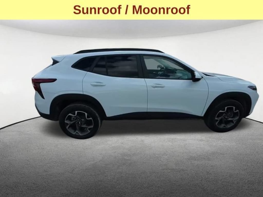 Used 2024 Chevrolet Trax LT SUV