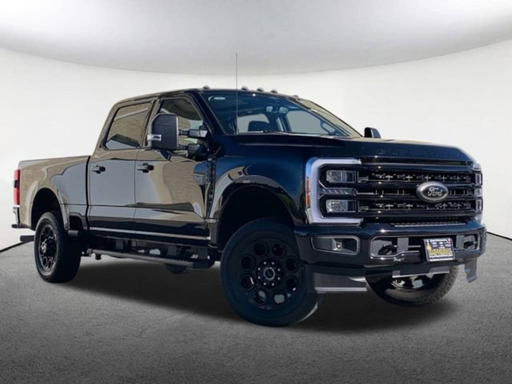 Used 2023 Ford Super Duty F-250 SRW XLT Truck Crew Cab