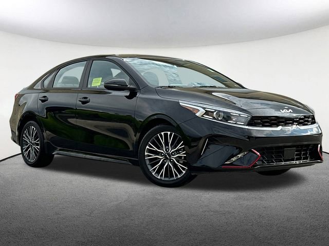 2024 Kia Forte GT-Line photo 2