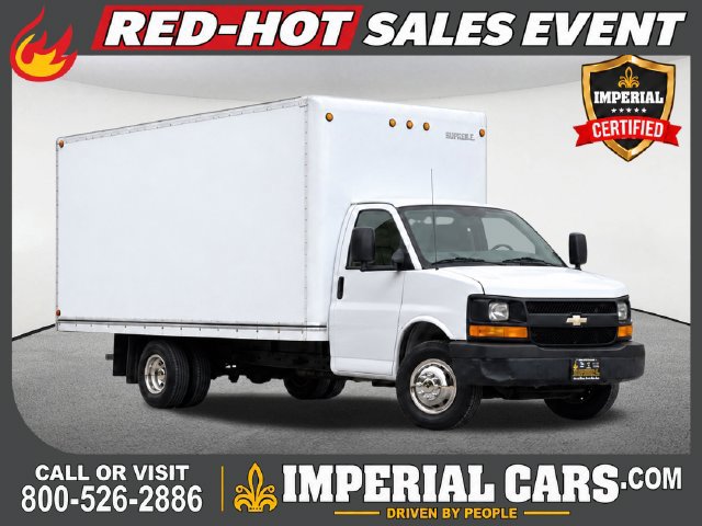 2014 Chevrolet Express Cutaway Base