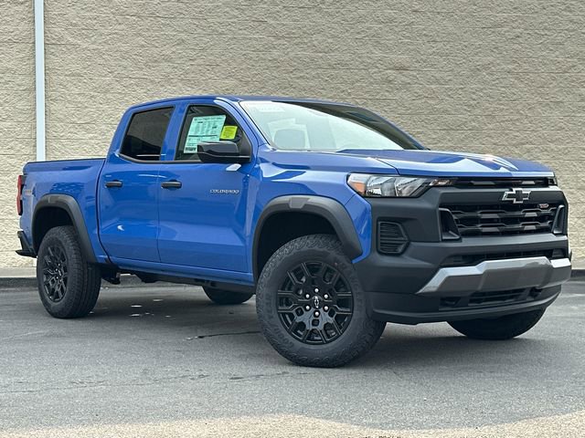 2026 Chevrolet Colorado Trail Boss photo 2