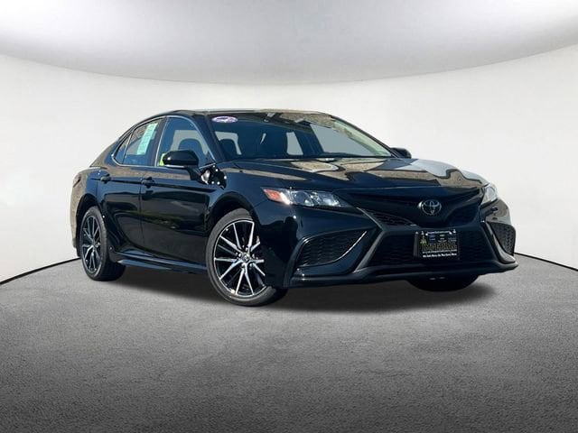 Used 2023 Toyota Camry SE with VIN 4T1T11BKXPU086074 for sale in Mendon, MA