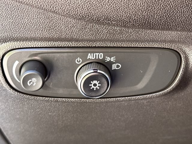 2024 Chevrolet Equinox LT - Photo 25