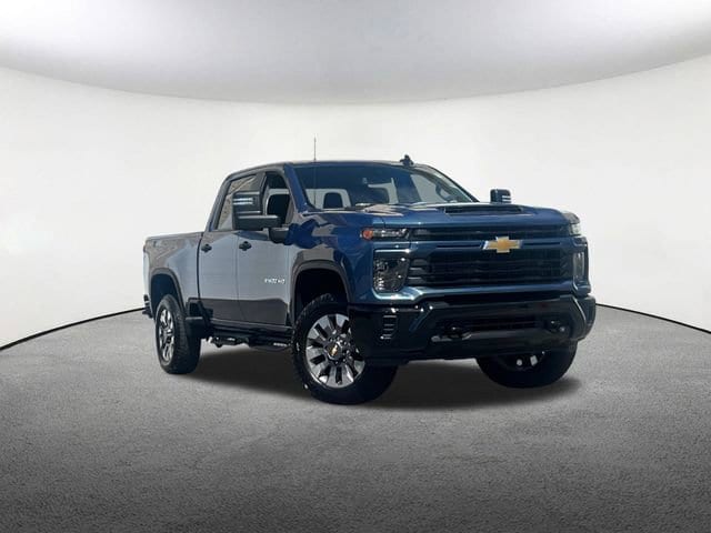 Used 2024 Chevrolet Silverado 2500HD Custom with VIN 2GC4YMEY0R1190383 for sale in Mendon, MA