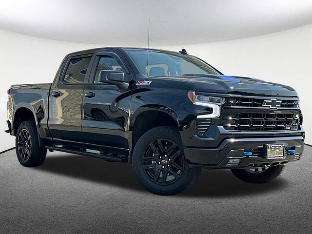 Used 2023 Chevrolet Silverado 1500 LT Trail Boss with VIN 3GCPDFEK0PG305830 for sale in Mendon, MA