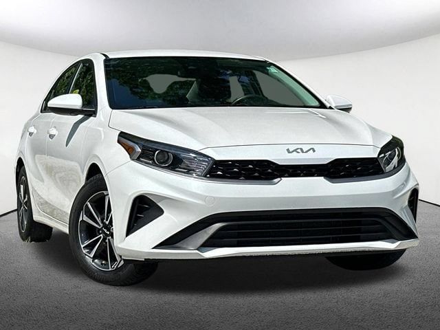 Used 2024 Kia Forte LXS with VIN 3KPF24AD9RE739546 for sale in Mendon, MA