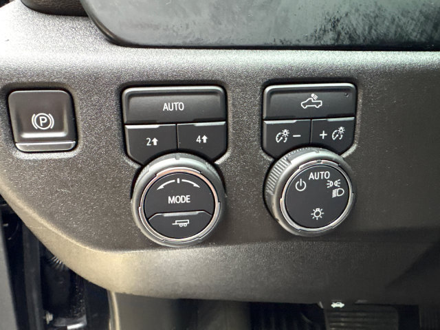 2025 Chevrolet Silverado 1500 LT - Photo 25